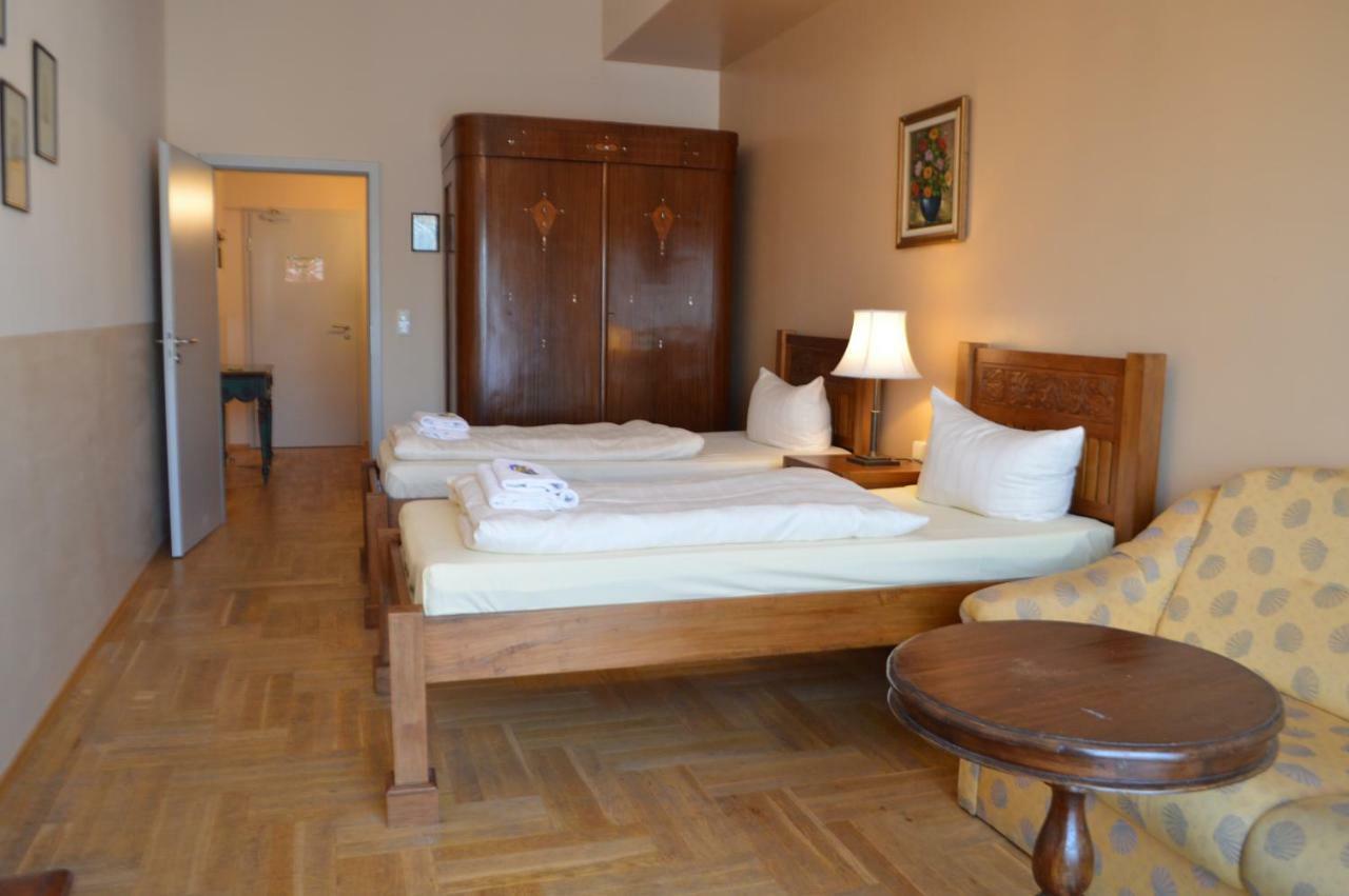 Hotel Gutenberger Любек Экстерьер фото